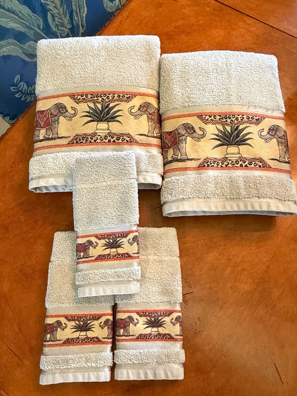Vintage Springmaid Elephant & Agave Border Towel Set - 5-Piece